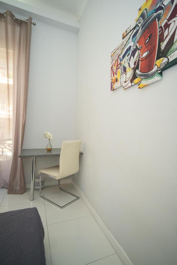 Designer Flat Nizza